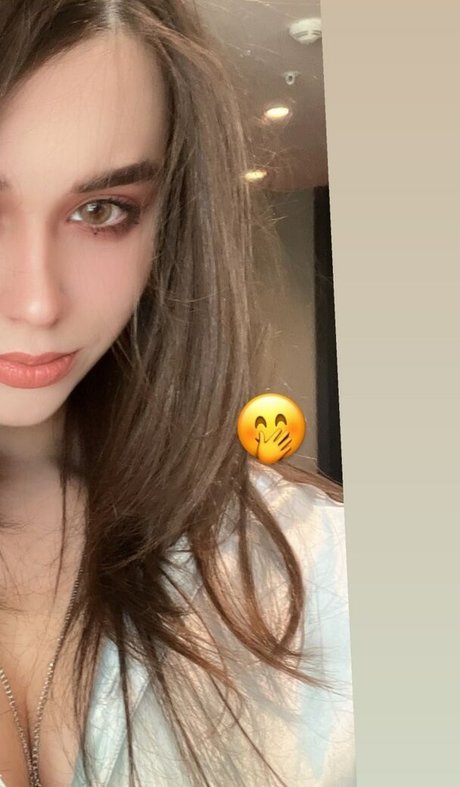 Nacktes geleaktes OnlyFans-Foto von Yuuechka