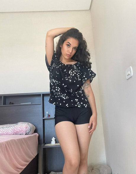 Nacktes geleaktes OnlyFans-Foto von Littlemisskimmy