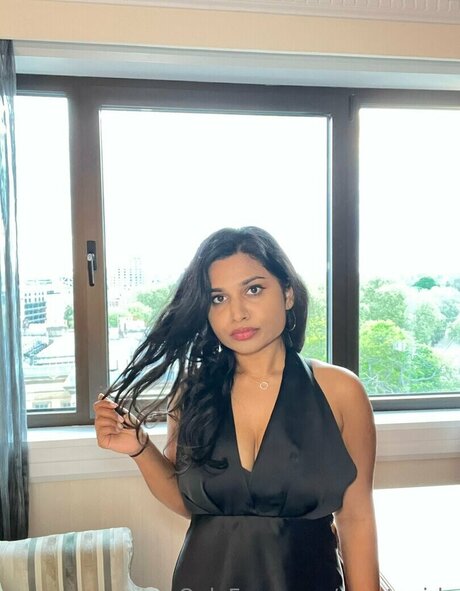 Nacktes geleaktes OnlyFans-Foto von Miss Patel