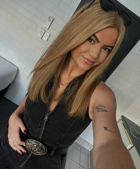 Ema Jane White / emajanee / emajane.white