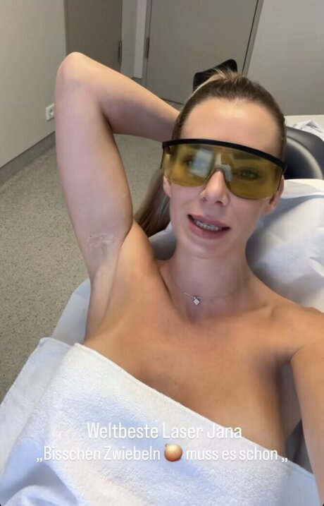 Nacktes geleaktes OnlyFans-Foto von Alina Schulte Im Hoff