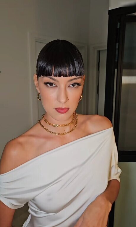Rebecca Mir