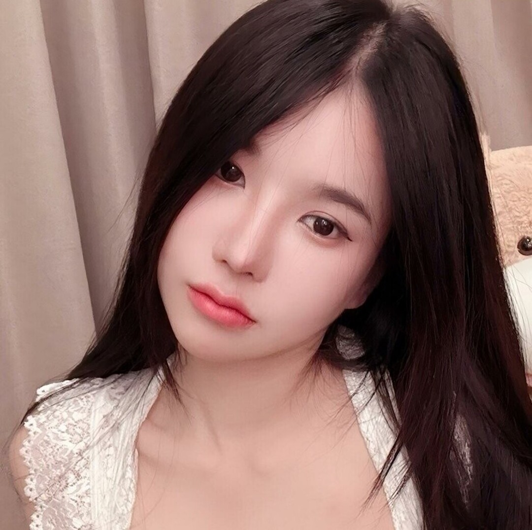 Nacktes geleaktes OnlyFans-Foto von Babymangpor #1033