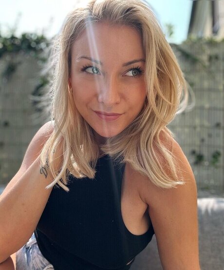 Anna-Carina Woitschack