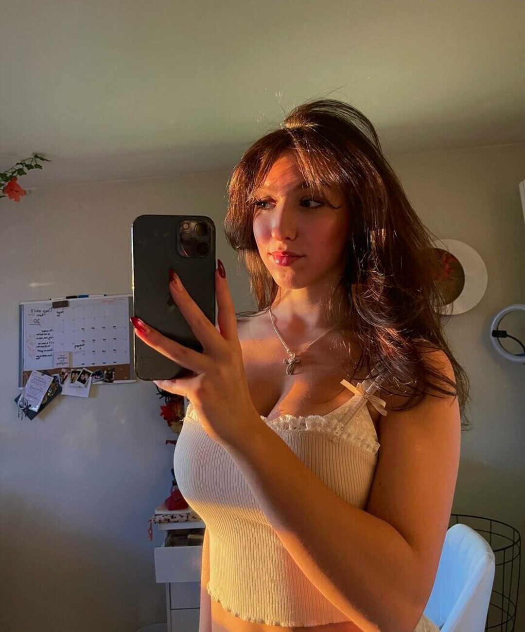 Nacktes geleaktes OnlyFans-Foto von Bella Jones #1 Nacktes geleaktes OnlyFans-Foto von Bella Jones #1