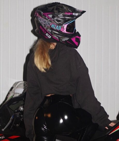 Xh.elen.ax2 / Helena