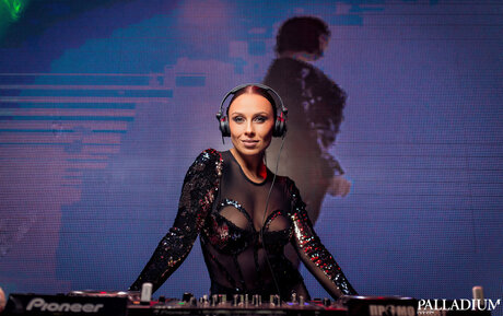 Anastasia_domination