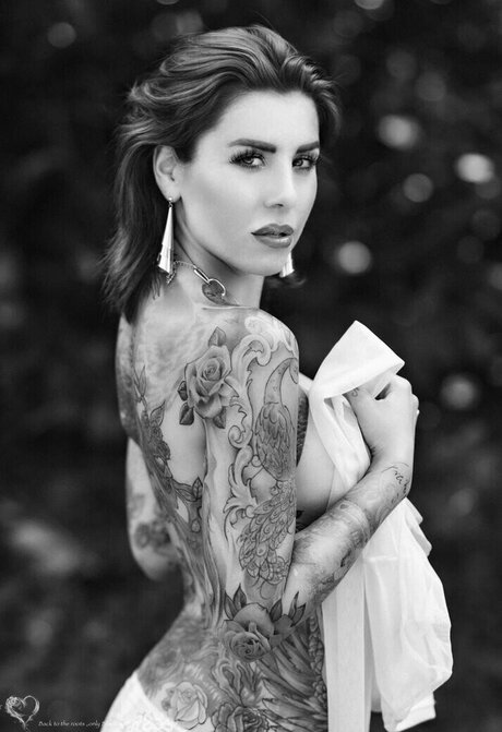 Nacktes geleaktes OnlyFans-Foto von Kate Merlan