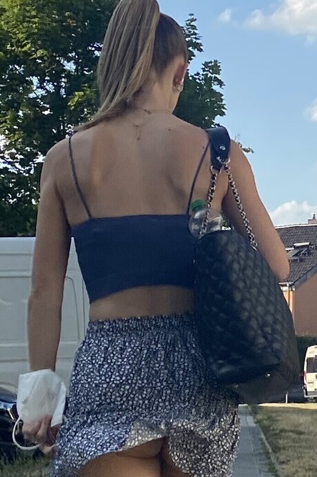Upskirt - Candids