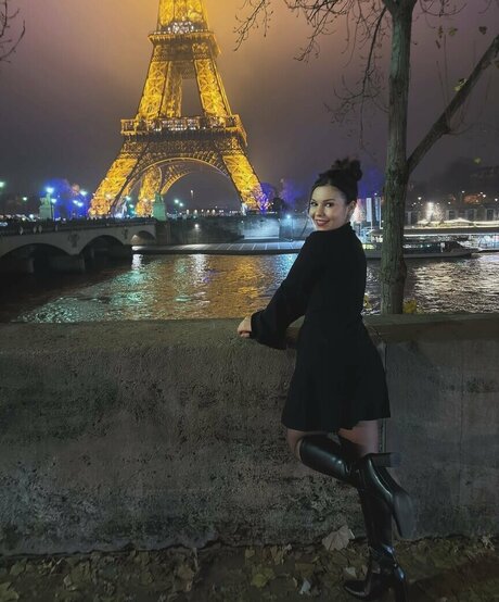 Celebrity Guilty Pleasures & Underrated Women