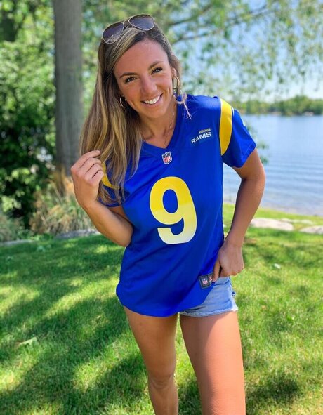 Celebrity Guilty Pleasures & Underrated Women