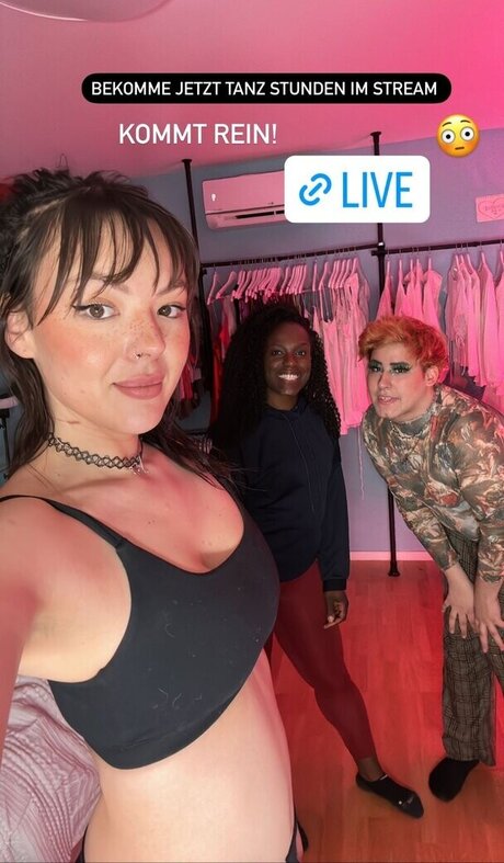 Nacktes geleaktes OnlyFans-Foto von Sophodoph