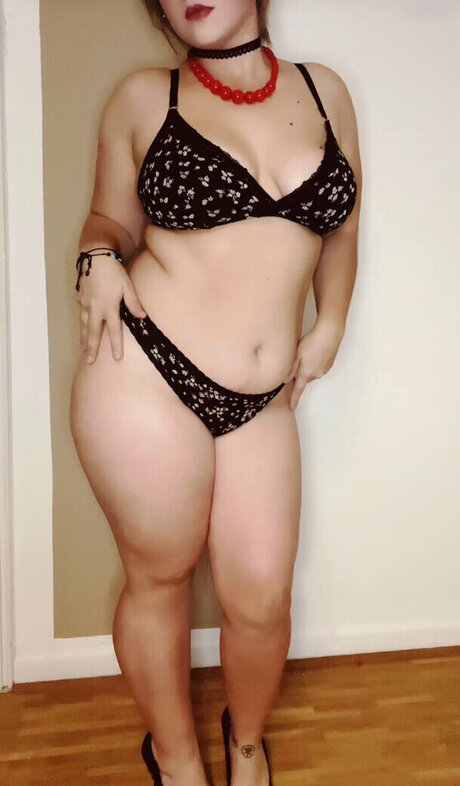 Nacktes geleaktes OnlyFans-Foto von Angelng