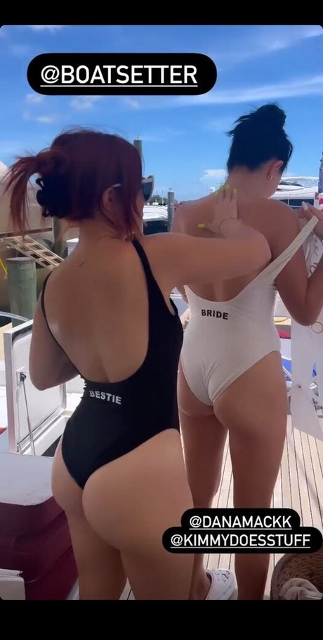 Nacktes geleaktes OnlyFans-Foto von Smosh Girls