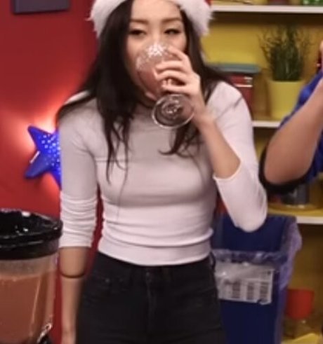 Nacktes geleaktes OnlyFans-Foto von Smosh Girls