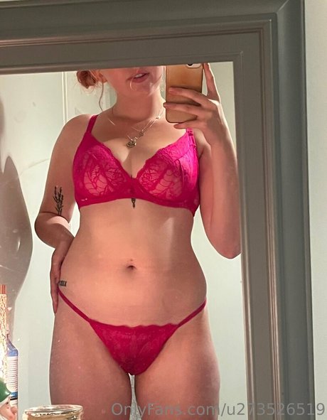 Nacktes geleaktes OnlyFans-Foto von Littleloka