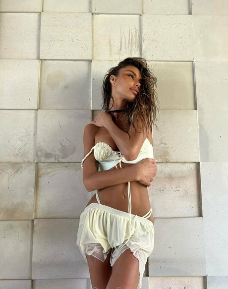 Nacktes geleaktes OnlyFans-Foto von Sahara Ray
