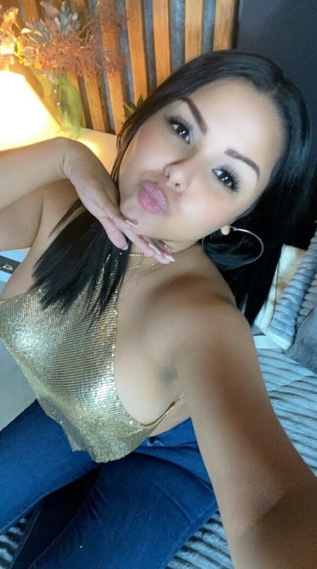 Nina_grey