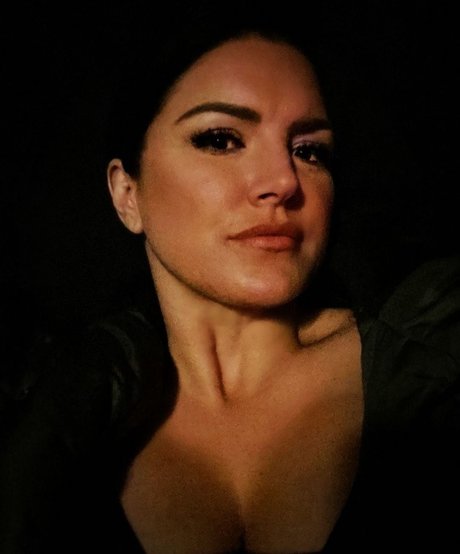 Nacktes geleaktes OnlyFans-Foto von Gina Carano