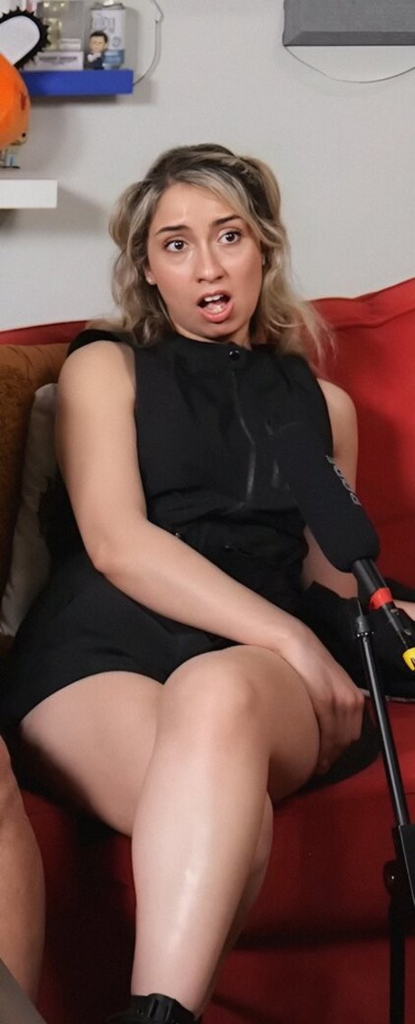 Nacktes geleaktes OnlyFans-Foto von Rana Mohammad