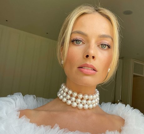 Margot Robbie