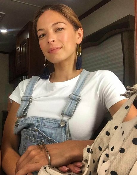 Nacktes geleaktes OnlyFans-Foto von Kristin Kreuk