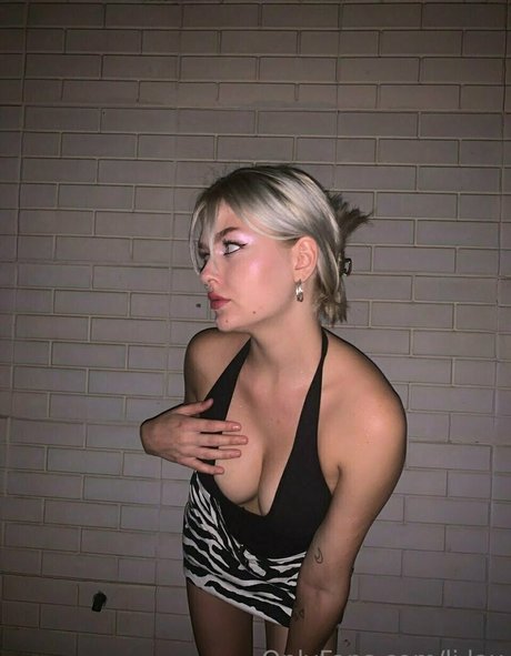 Nacktes geleaktes OnlyFans-Foto von Lilaxshy