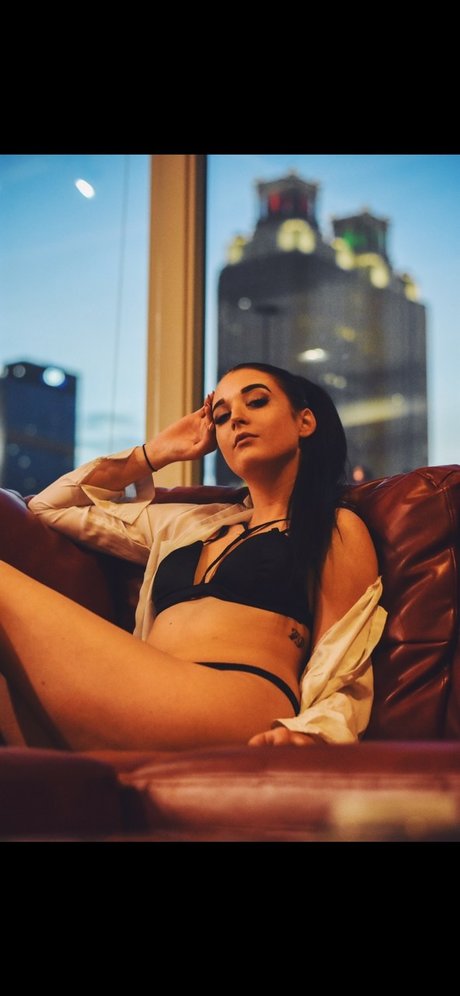 Nacktes geleaktes OnlyFans-Foto von Lexy Love