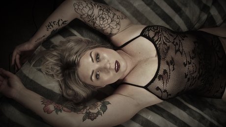 Nacktes geleaktes OnlyFans-Foto von Lil Miss Muffett
