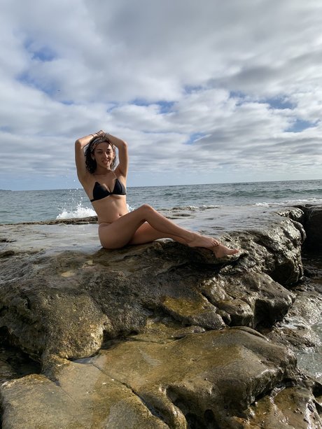 Nacktes geleaktes OnlyFans-Foto von Liv
