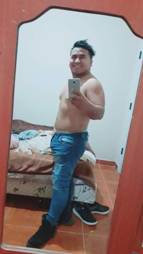Nacktes geleaktes OnlyFans-Foto von Luisito