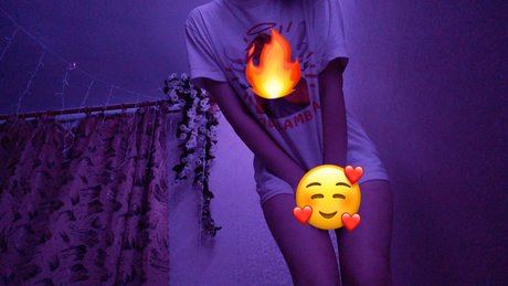 Nacktes geleaktes OnlyFans-Foto von Meavvi Free