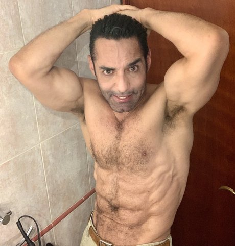 Nacktes geleaktes OnlyFans-Foto von Maxxxeur