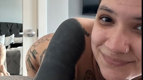 Nacktes geleaktes OnlyFans-Foto von Miitoy