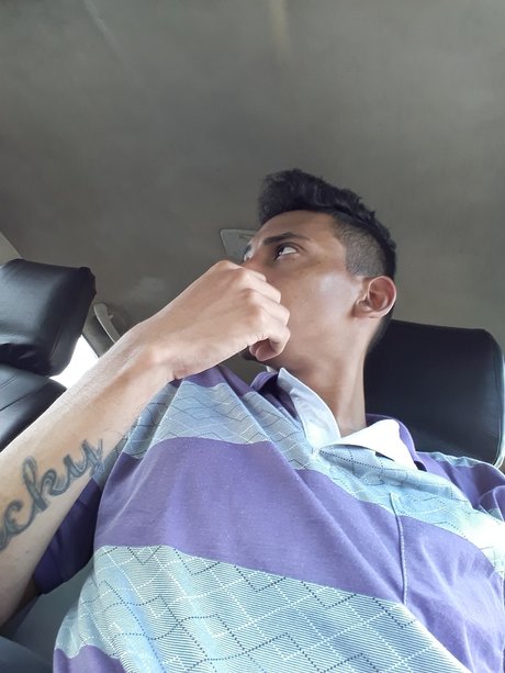 Nacktes geleaktes OnlyFans-Foto von Miguel Montao