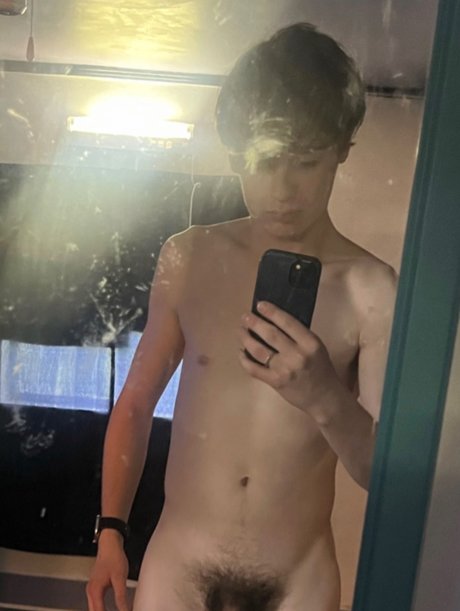 Nacktes geleaktes OnlyFans-Foto von Michael Burson