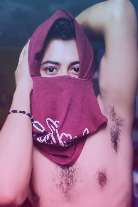 Nacktes geleaktes OnlyFans-Foto von Molojiroux