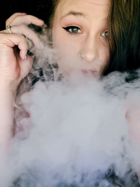 Nacktes geleaktes OnlyFans-Foto von Missmurder