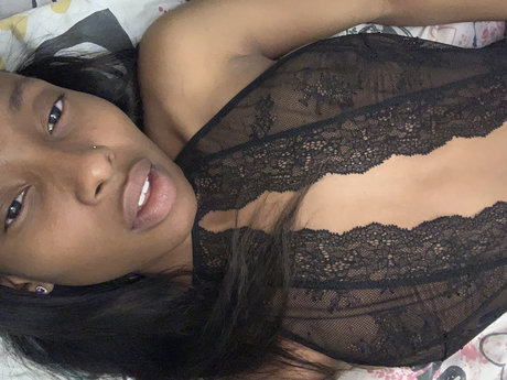 Nacktes geleaktes OnlyFans-Foto von Mz Harmony