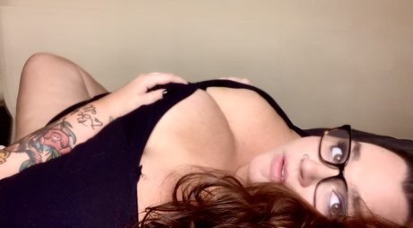 Nacktes geleaktes OnlyFans-Foto von Sadie Gray