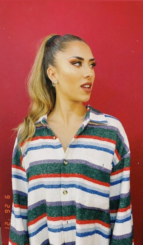 Nacktes geleaktes OnlyFans-Foto von Gina Llebaria