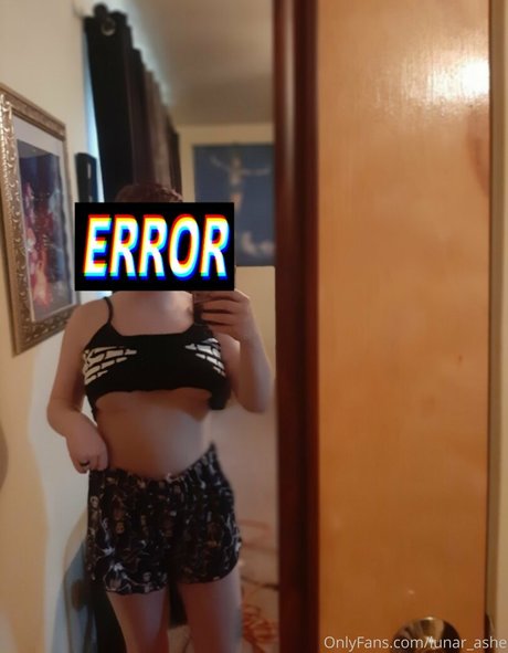 Nacktes geleaktes OnlyFans-Foto von Lunarashe