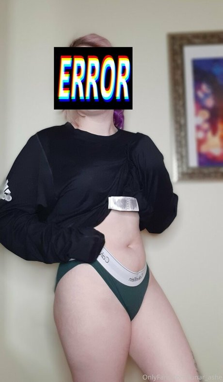 Nacktes geleaktes OnlyFans-Foto von Lunarashe