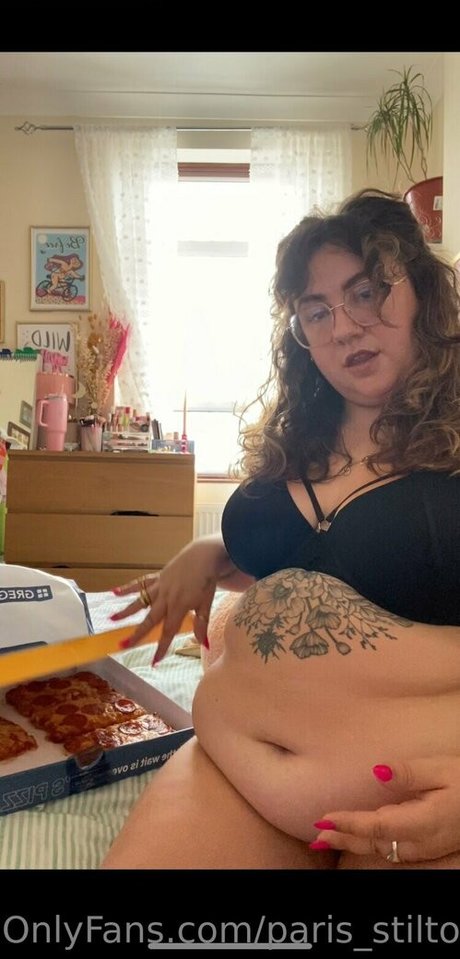 Nacktes geleaktes OnlyFans-Foto von Parisstilton