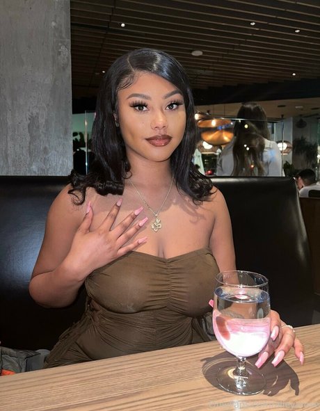 Nacktes geleaktes OnlyFans-Foto von Dejarennae