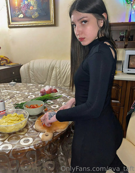 Nacktes geleaktes OnlyFans-Foto von Evataft