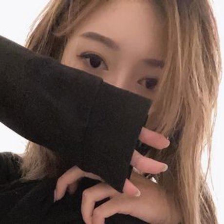 Nacktes geleaktes OnlyFans-Foto von Akarinaa