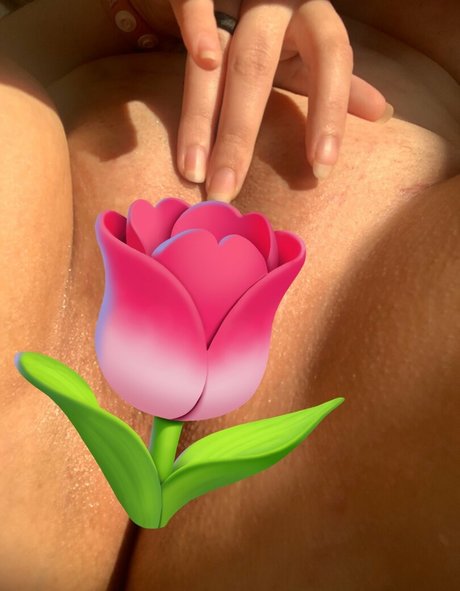 Nacktes geleaktes OnlyFans-Foto von Shroompink