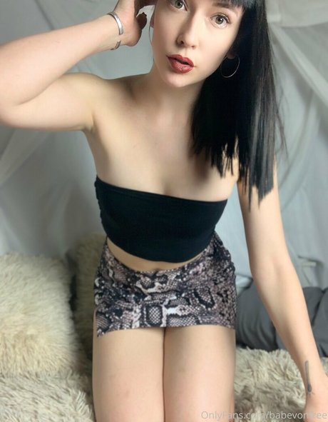 Nacktes geleaktes OnlyFans-Foto von Babevonfree