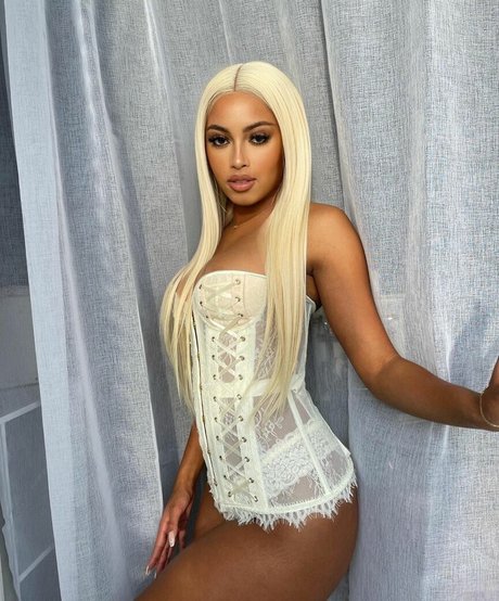 Nacktes geleaktes OnlyFans-Foto von Jonica